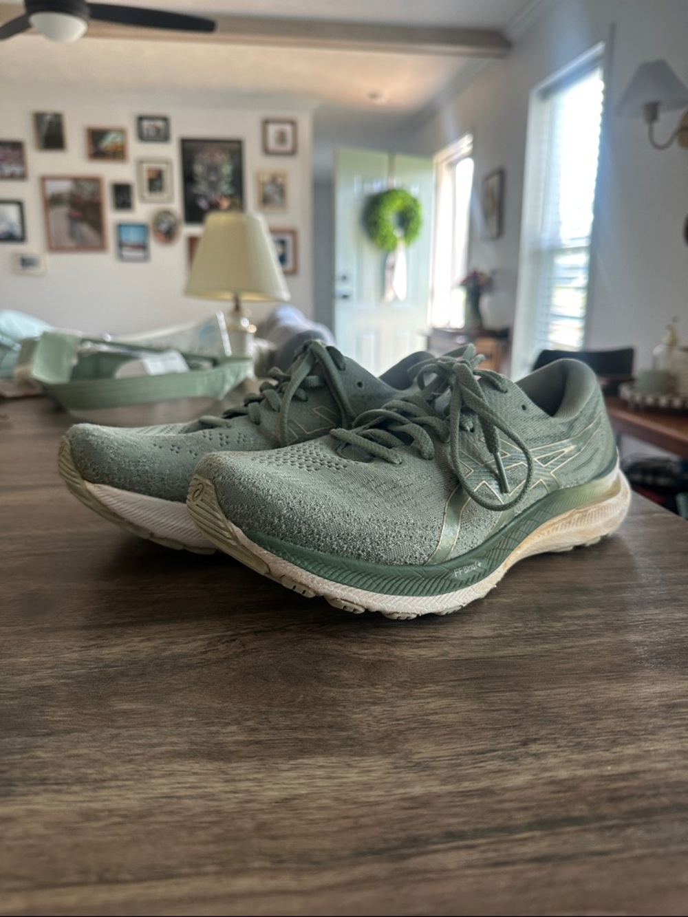 Women’s Asics Gelkayano 29